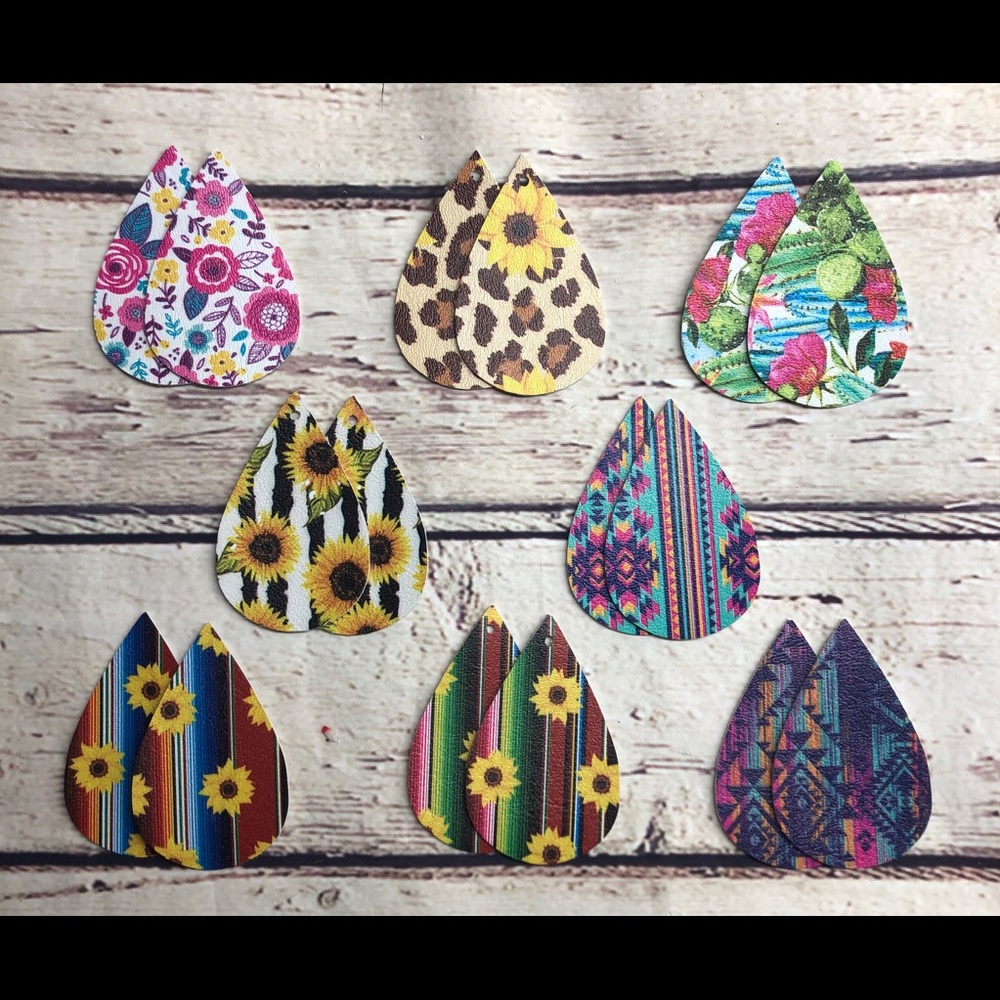 Leather earrings